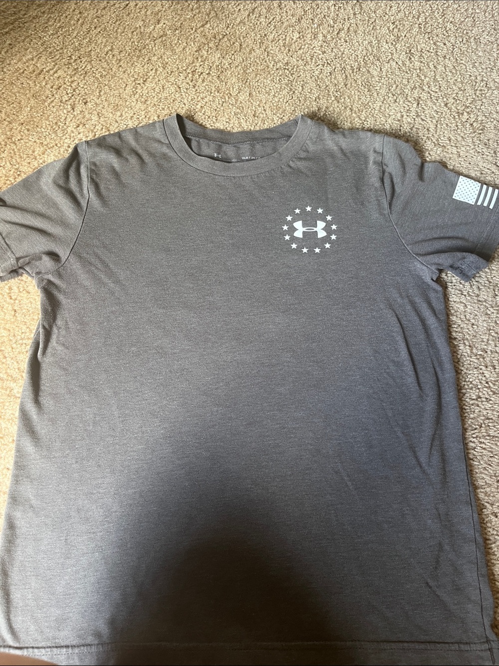 Under Armour BOYS L  Charcoal Crew Neck Tee with Star Emblem